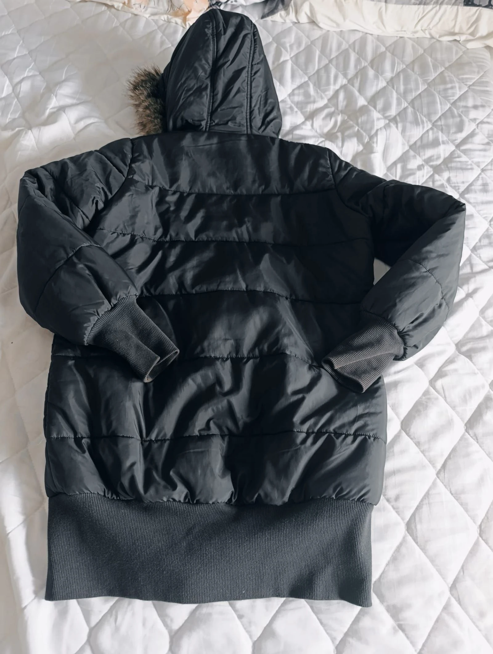 Abrigo Adidas largo con capucha talla XL (L) – photo 10